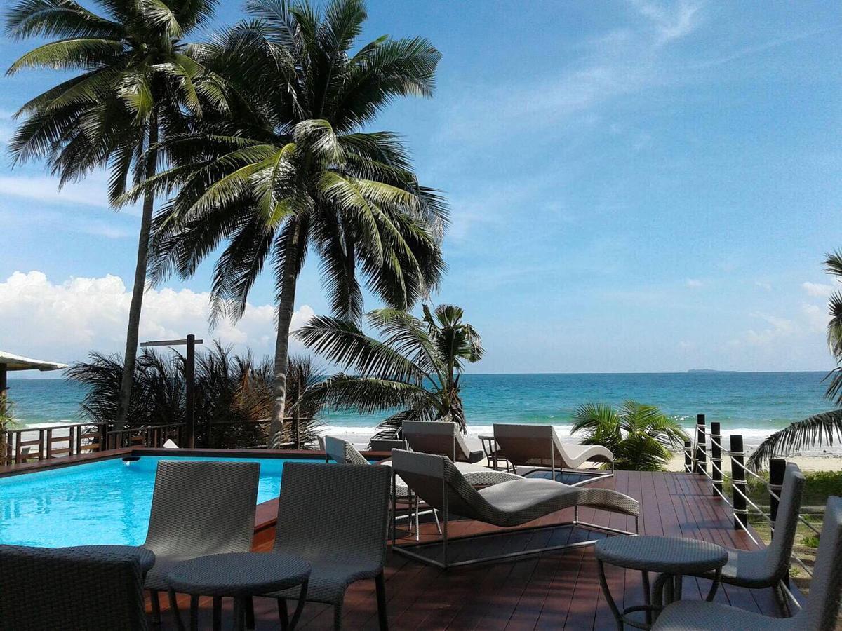 Hotel Baan Chumphon à Pathio Extérieur photo
